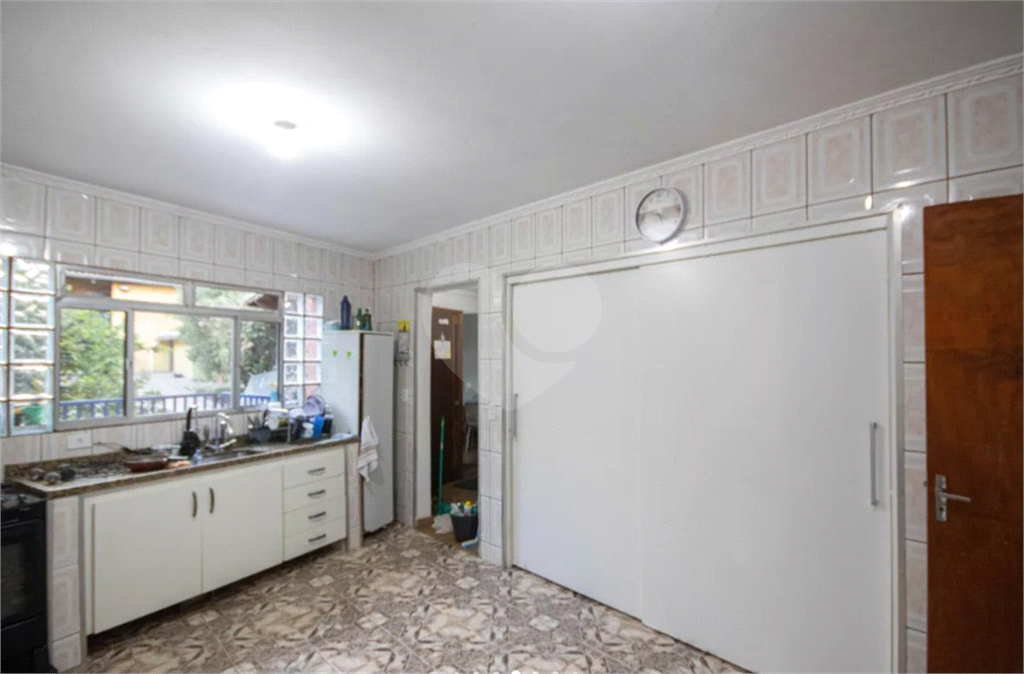 Imovel a venda com area vende e ampla 