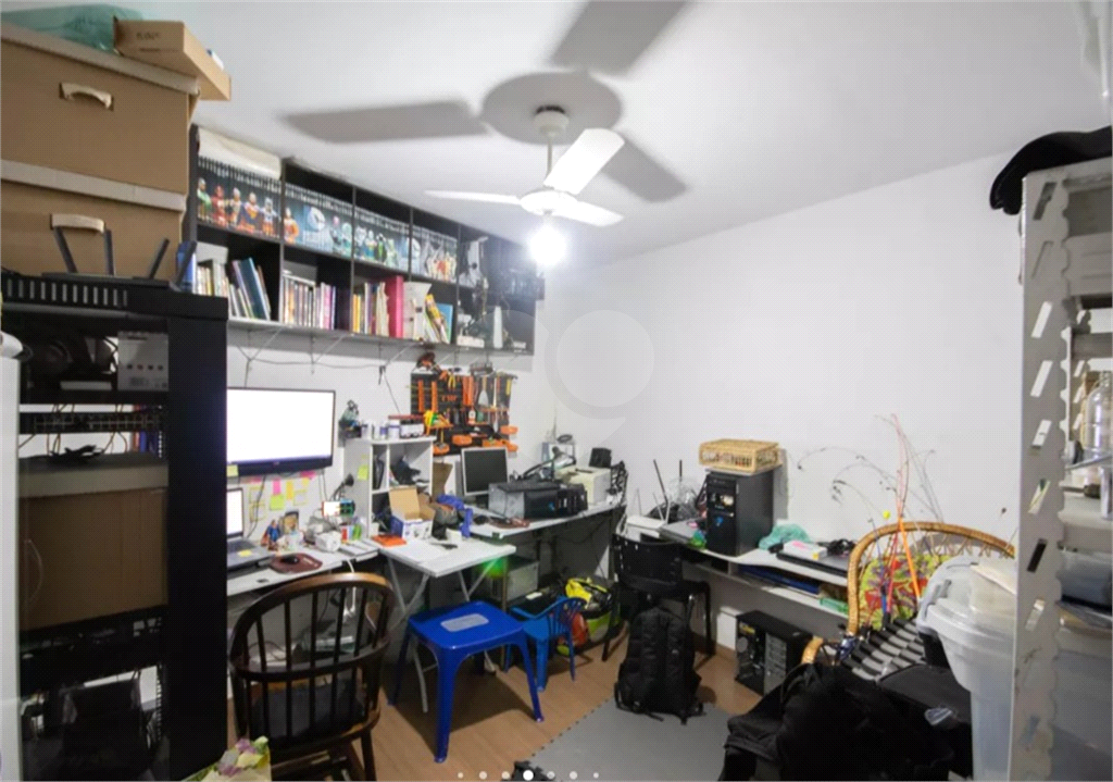 Imovel a venda com area vende e ampla 