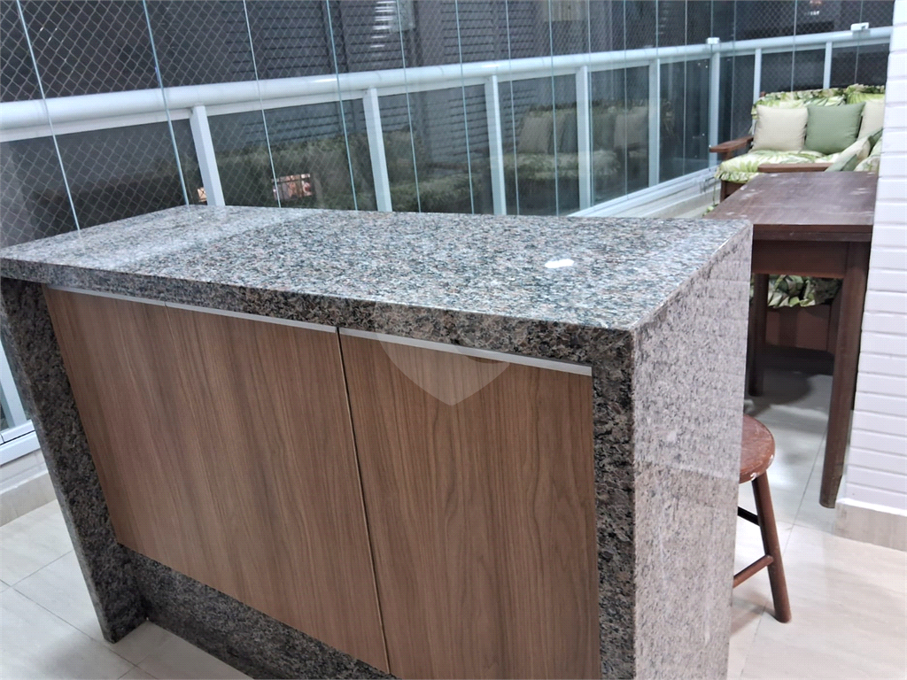 Apartamento a venda na Praia Grande