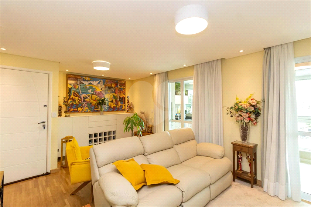 Apartamento Vila Guilherme 3 quartos, sendo 2 suítes, e 2 vagas de garagem 