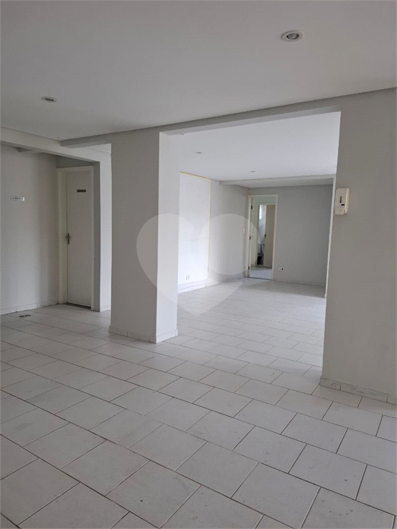 APARTAMENTO em TUCURUVI