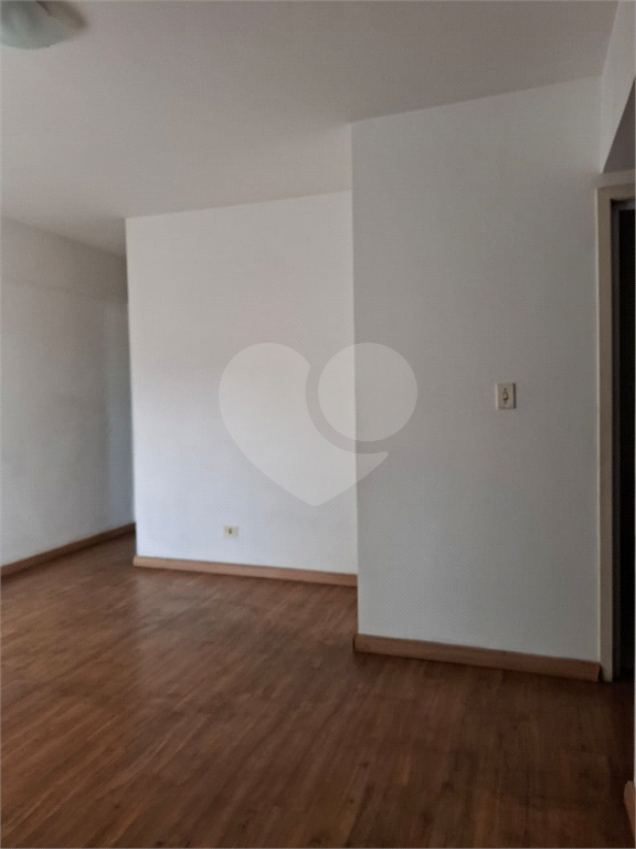 APARTAMENTO em TUCURUVI
