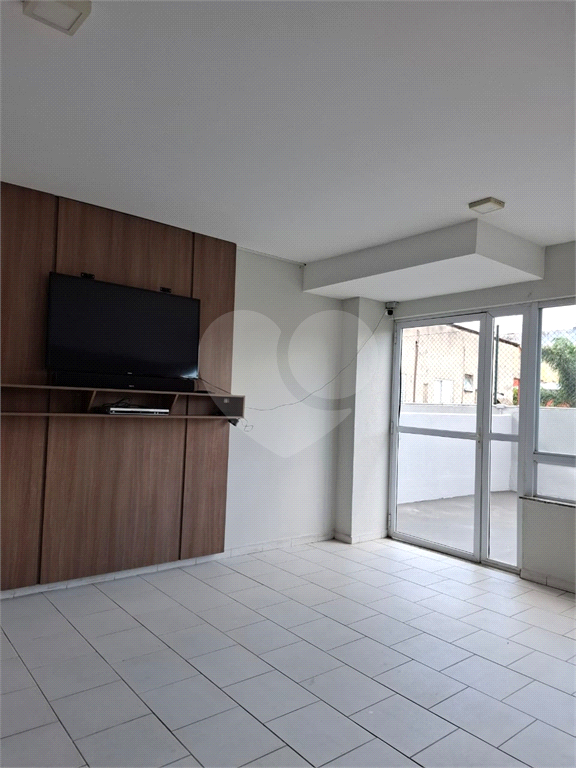 APARTAMENTO em TUCURUVI