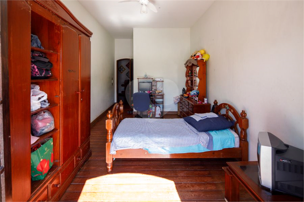 Sobrado à venda | 400 m² | 3 dormitórios (1 suíte) | Piscina | 3 vagas em Suarão – Itanhaém/SP! 