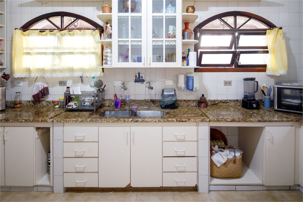 Sobrado à venda | 400 m² | 3 dormitórios (1 suíte) | Piscina | 3 vagas em Suarão – Itanhaém/SP! 