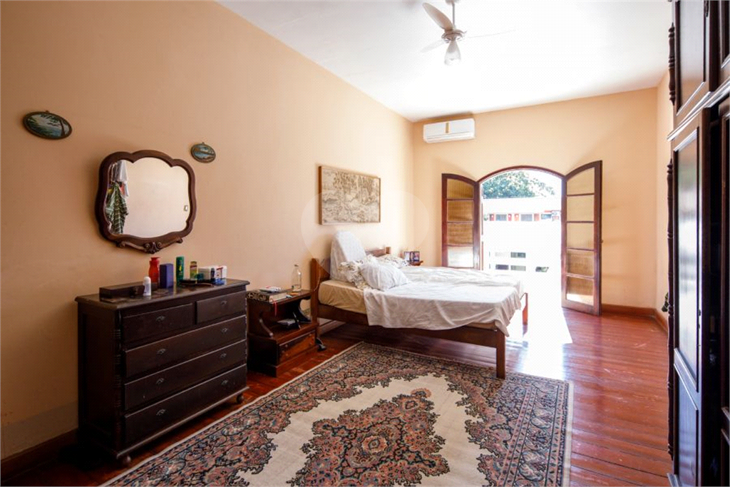 Sobrado à venda | 400 m² | 3 dormitórios (1 suíte) | Piscina | 3 vagas em Suarão – Itanhaém/SP! 