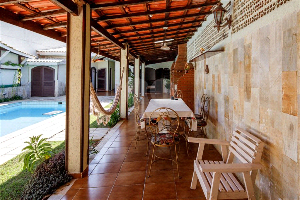 Sobrado à venda | 400 m² | 3 dormitórios (1 suíte) | Piscina | 3 vagas em Suarão – Itanhaém/SP! 