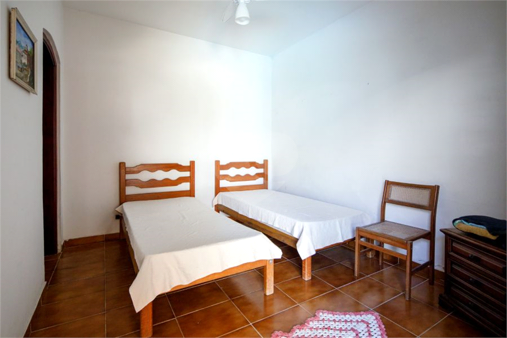 Sobrado à venda | 400 m² | 3 dormitórios (1 suíte) | Piscina | 3 vagas em Suarão – Itanhaém/SP! 