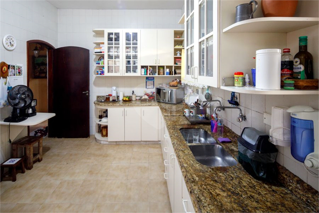 Sobrado à venda | 400 m² | 3 dormitórios (1 suíte) | Piscina | 3 vagas em Suarão – Itanhaém/SP! 