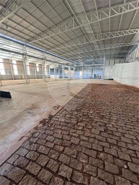 Depósito-Galpão, 2127 m² - Foto 1