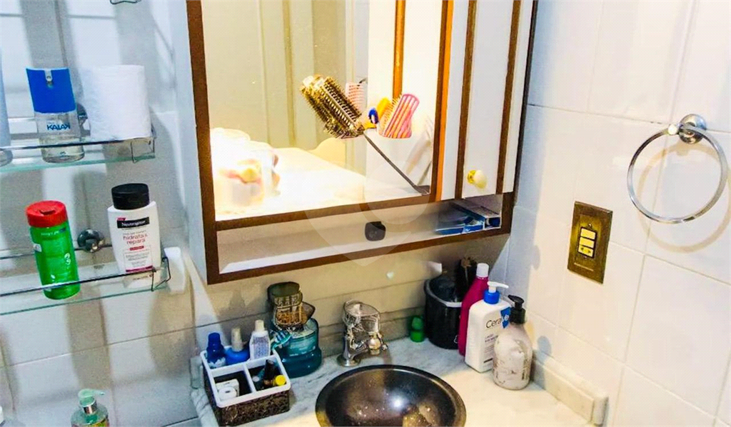 APARTAMENTO em TREMEMBÉ
