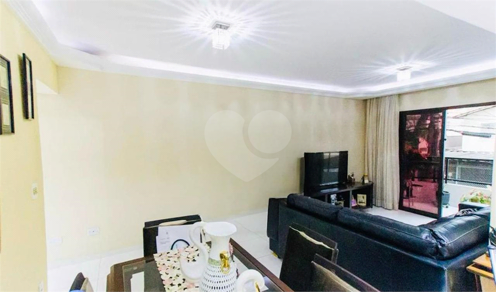 APARTAMENTO em TREMEMBÉ