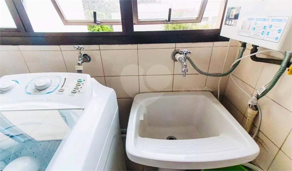 APARTAMENTO em TREMEMBÉ