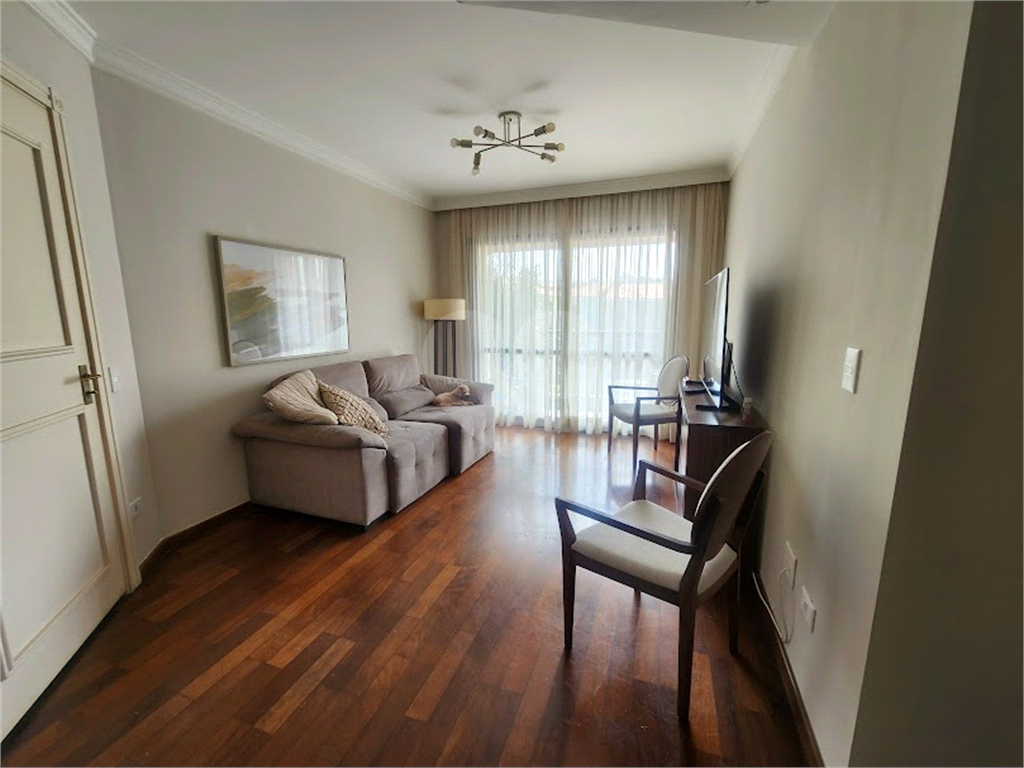 APARTAMENTO em MORUMBI