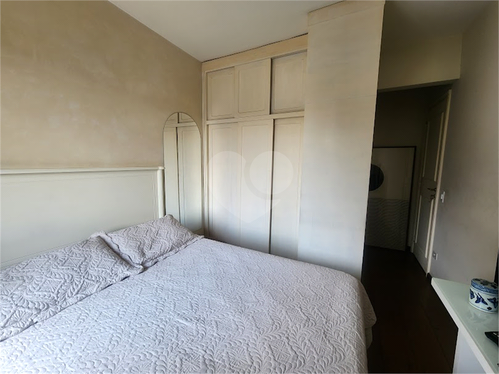 APARTAMENTO em MORUMBI