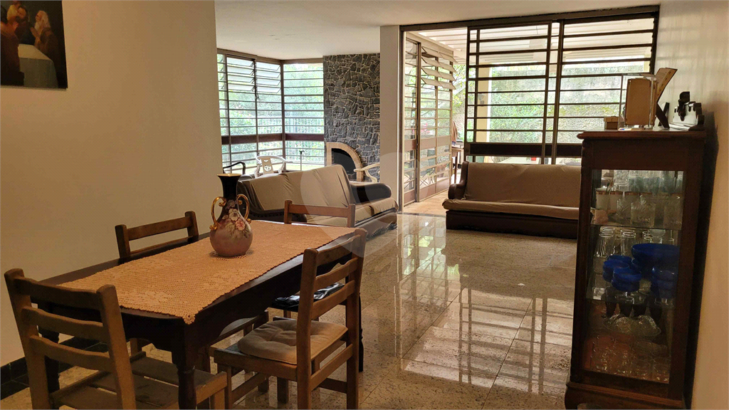 Casa de 460m² 4 quartos grandes, 1 suíte, 2 vagas Sumaré