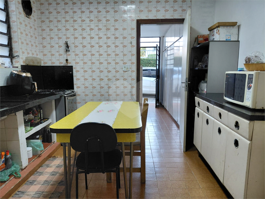 Casa de 460m² 4 quartos grandes, 1 suíte, 2 vagas Perdizes Sumaré