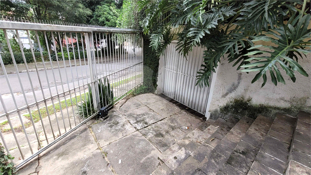 Casa de 460m² 4 quartos grandes, 1 suíte, 2 vagas Sumaré