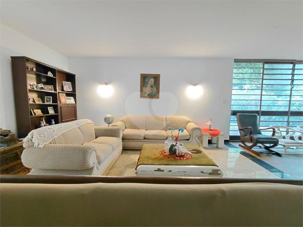Casa de 460m² 4 quartos grandes, 1 suíte, 2 vagas Perdizes Sumaré