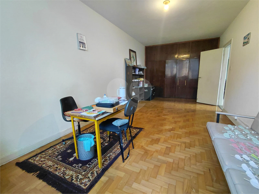 Casa de 460m² 4 quartos grandes, 1 suíte, 2 vagas Perdizes Sumaré