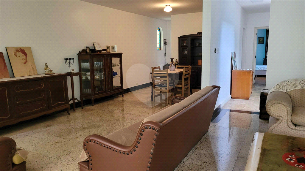 Casa de 460m² 4 quartos grandes, 1 suíte, 2 vagas Sumaré