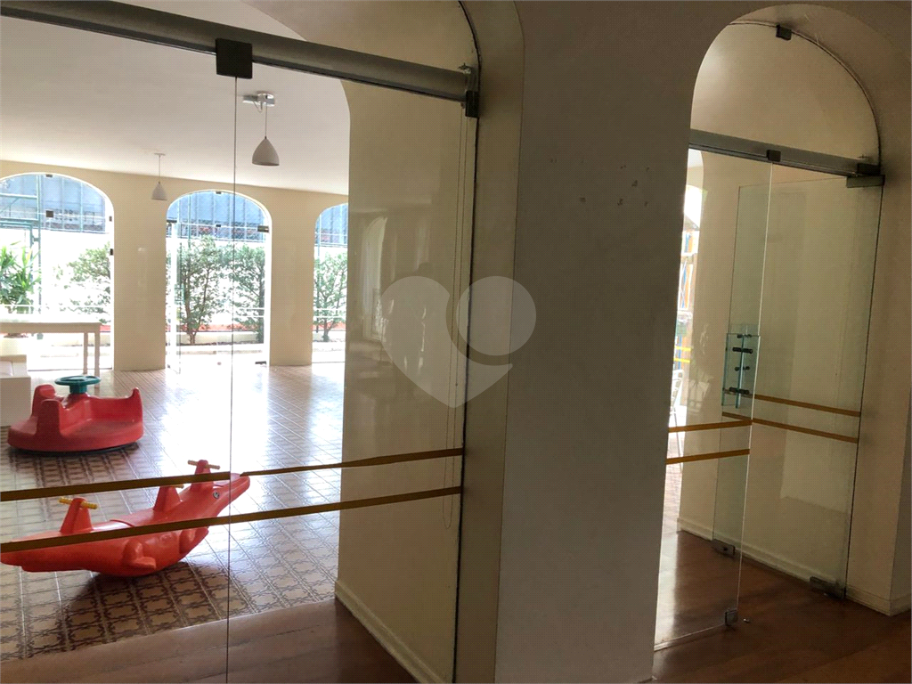 Apartamento clássico em Pinheiros – 3 dormitórios, 1 suíte, 1 vaga