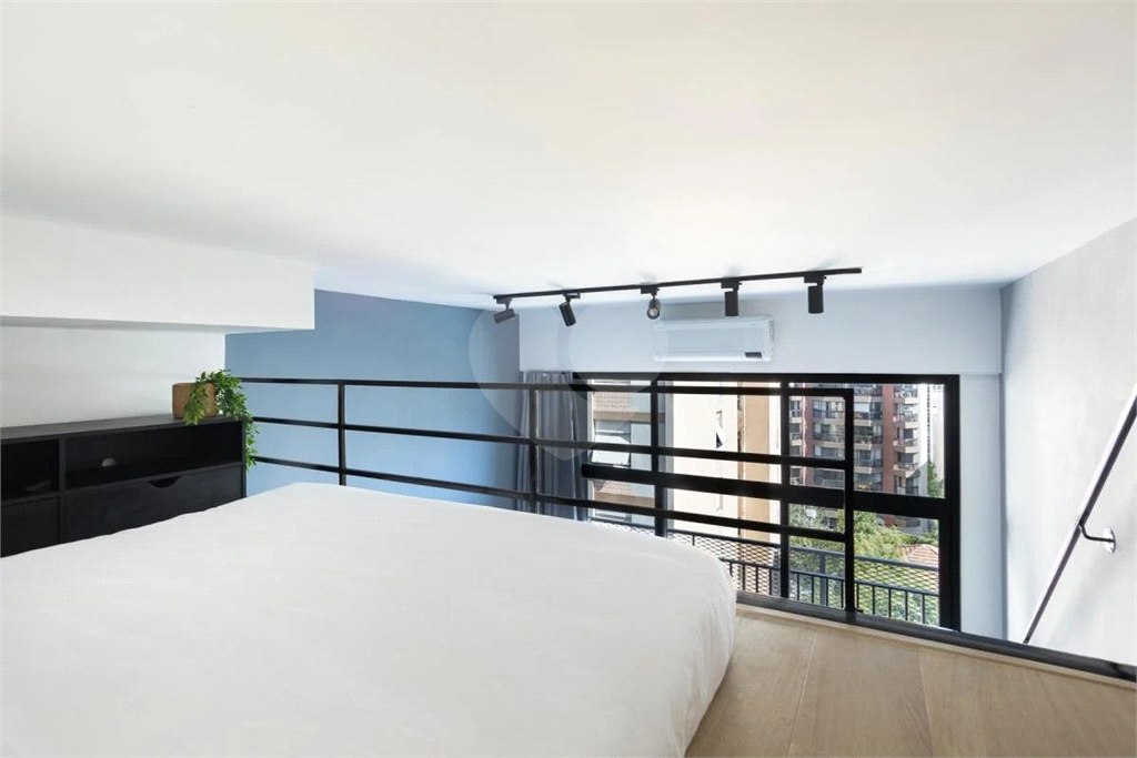 PINHEIROS - APARTAMENTO DE 32 M²  MOBILIADO FINAMENTE !