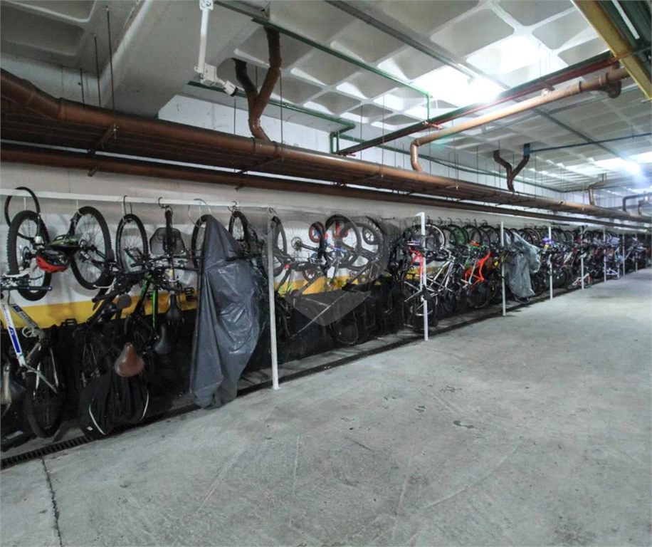 Apartamento na Região da Mooca com 3 Dormitórios (1 Suíte) com Sacada Gourmet e 1 Vaga de Garagem 
