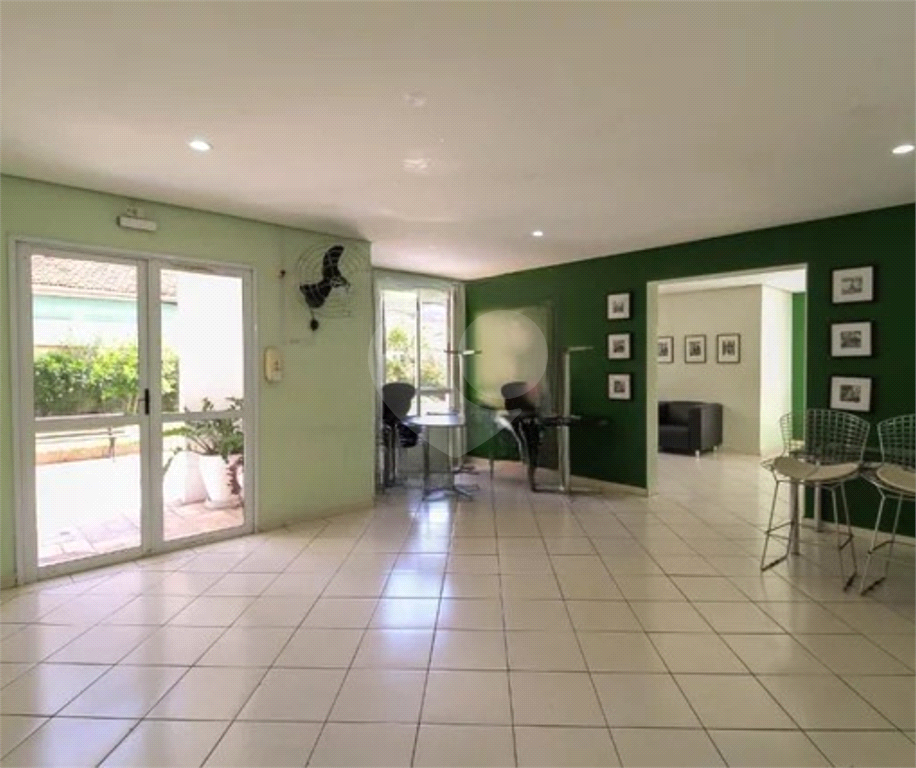 Apartamento na Região da Mooca com 3 Dormitórios (1 Suíte) com Sacada Gourmet e 1 Vaga de Garagem 
