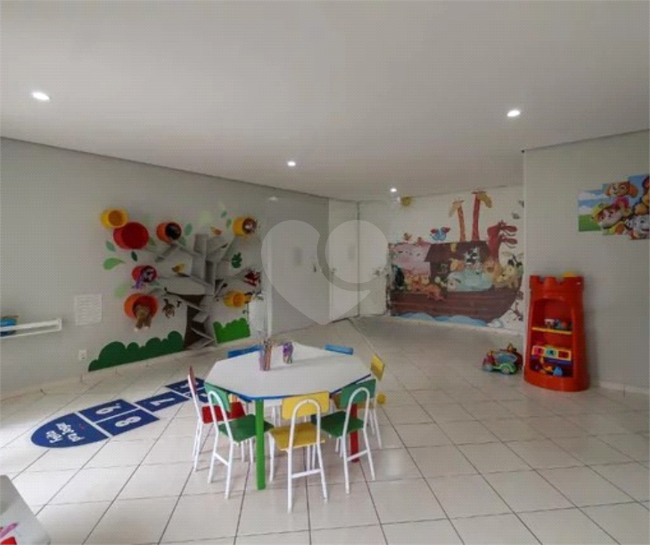 Apartamento na Região da Mooca com 3 Dormitórios (1 Suíte) com Sacada Gourmet e 1 Vaga de Garagem 
