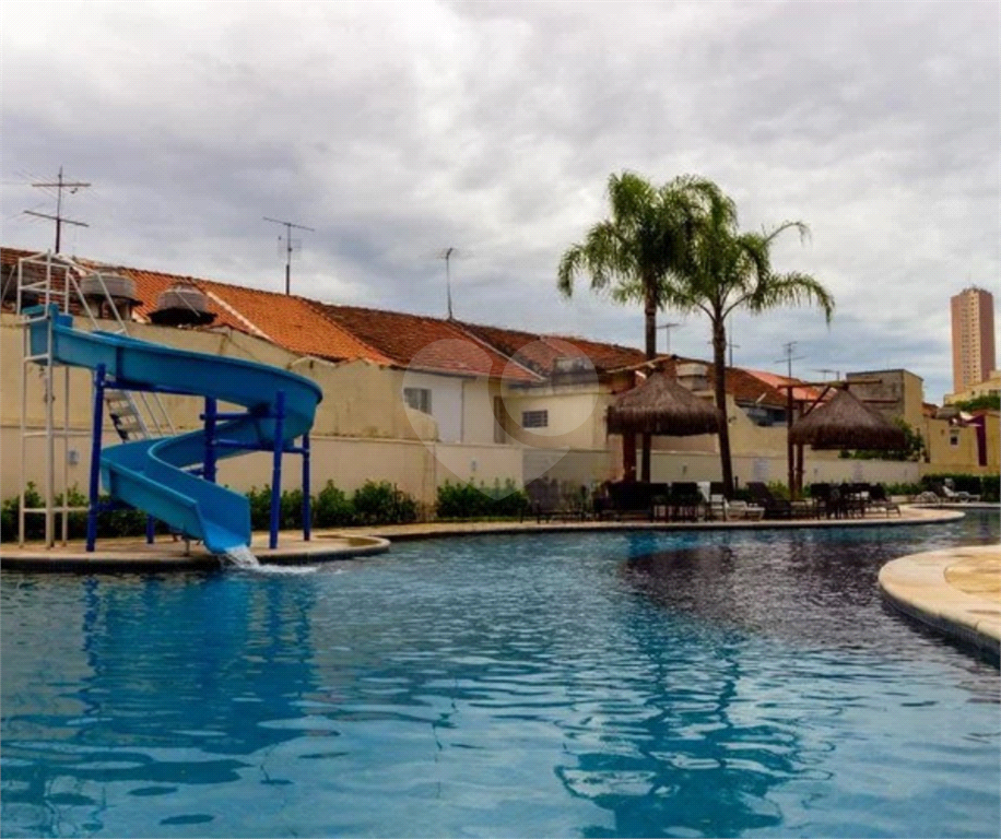 Apartamento na Região da Mooca com 3 Dormitórios (1 Suíte) com Sacada Gourmet e 1 Vaga de Garagem 
