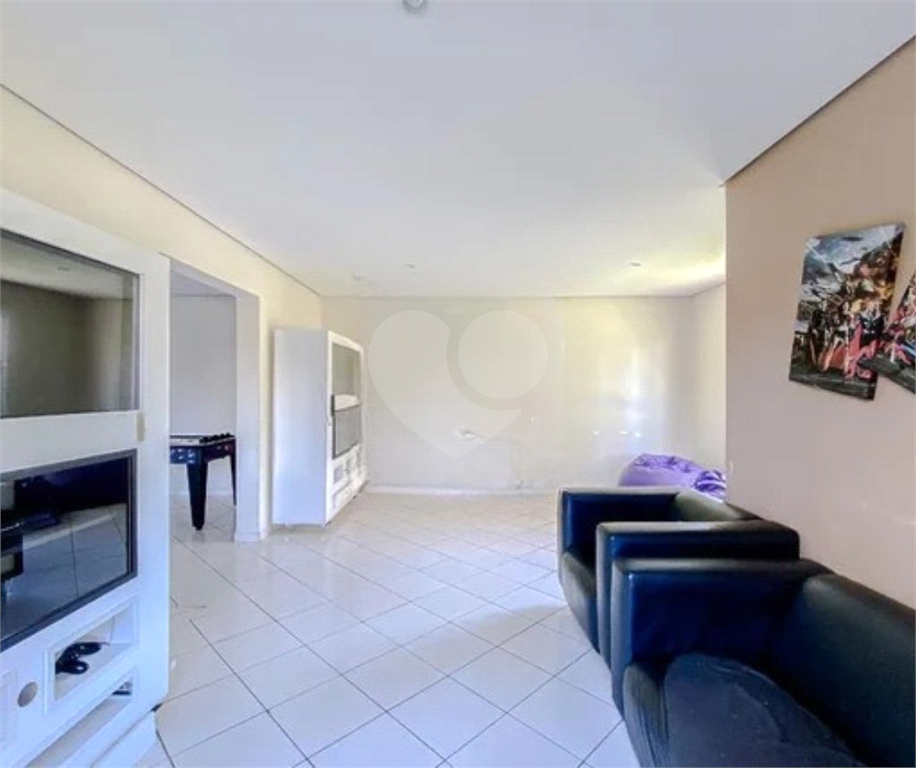 Apartamento na Região da Mooca com 3 Dormitórios (1 Suíte) com Sacada Gourmet e 1 Vaga de Garagem 
