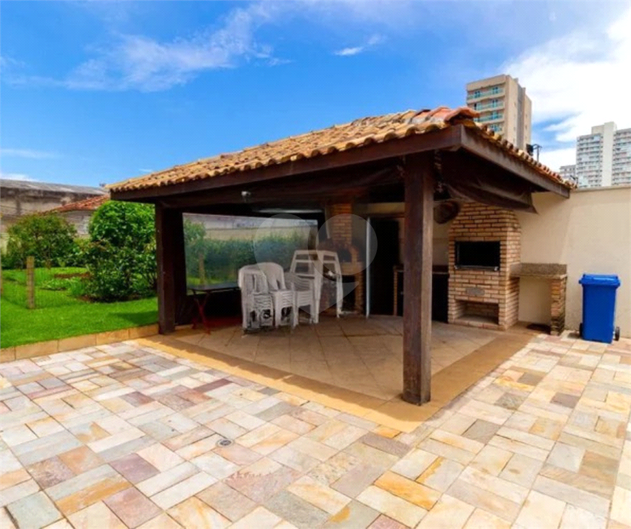 Apartamento na Região da Mooca com 3 Dormitórios (1 Suíte) com Sacada Gourmet e 1 Vaga de Garagem 
