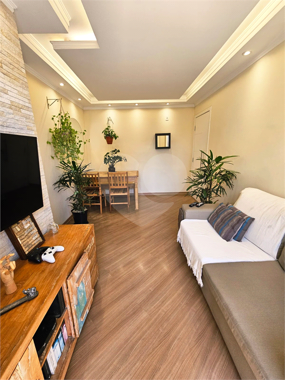 APARTAMENTO DE 2 DORITORIOS E VAGA DE GARAGEM NO BAIRRO DO LIMÃO