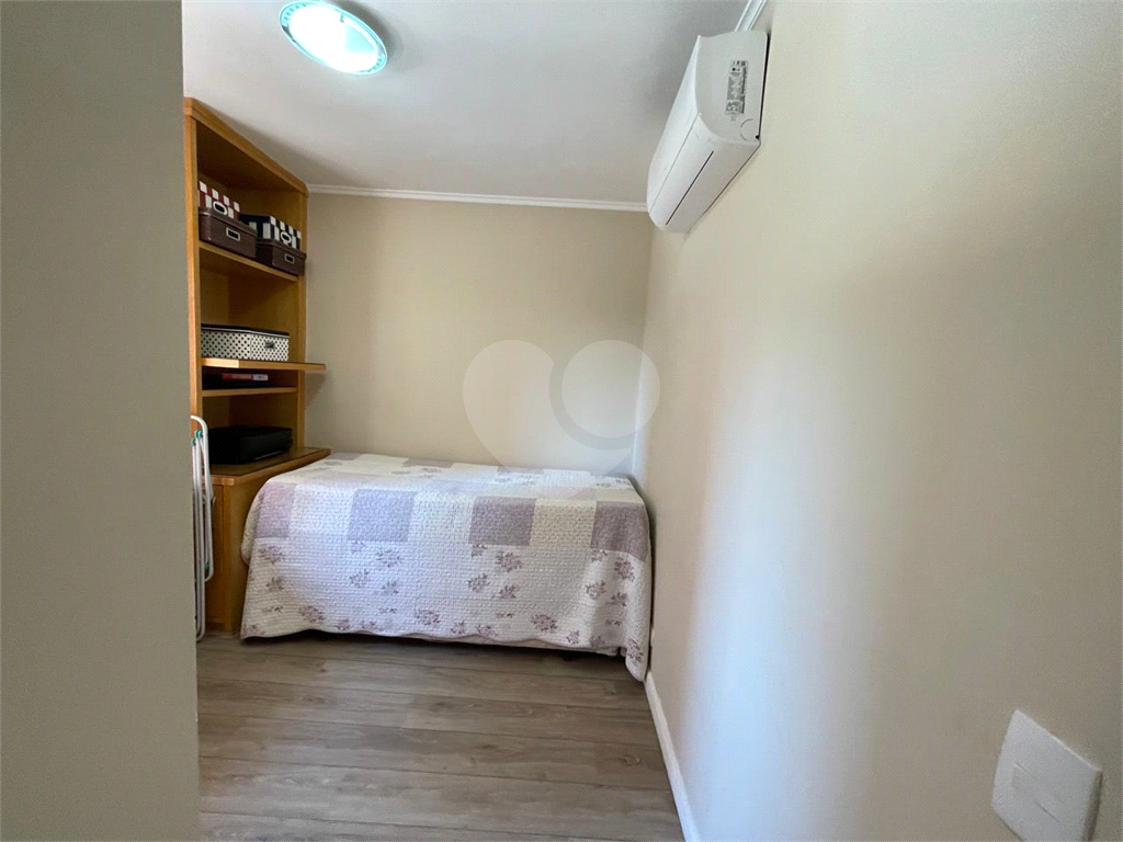Oportunidade única. apartamento com 3 dormitórios 1 suite,  semi mobilado. 