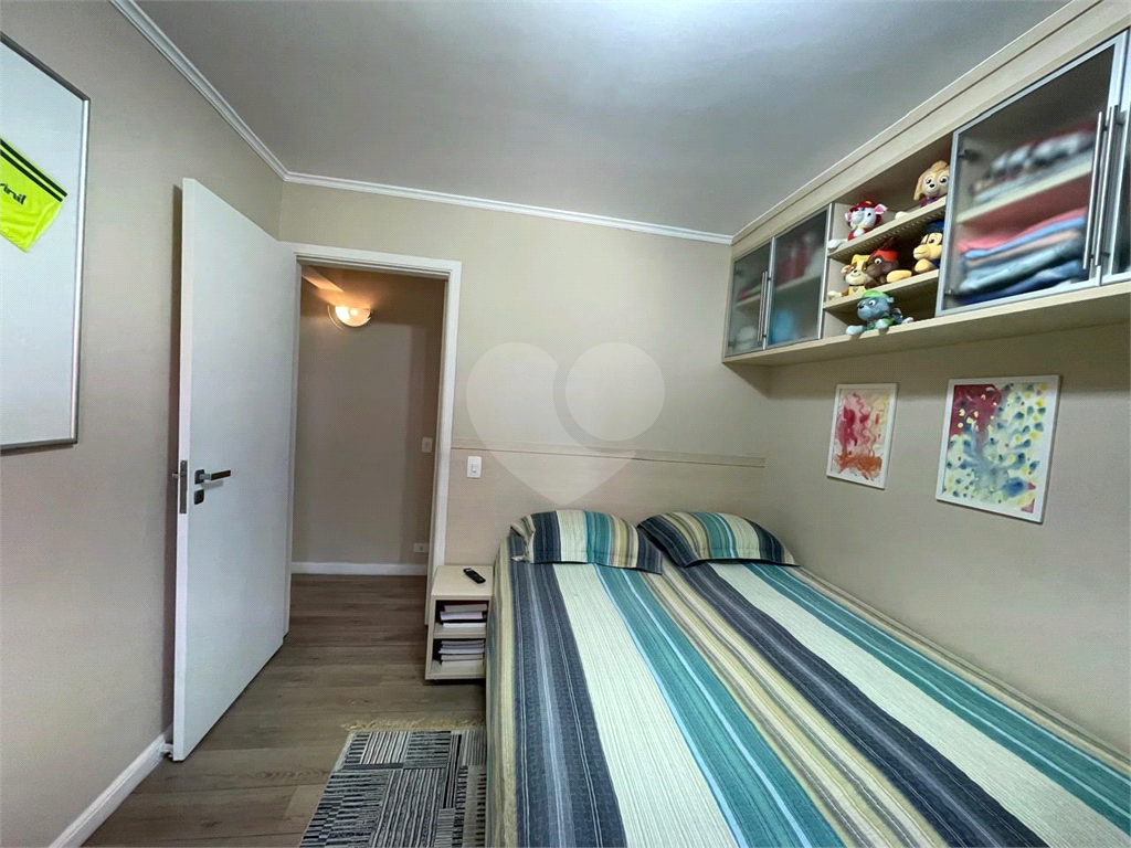 Oportunidade única. apartamento com 3 dormitórios 1 suite,  semi mobilado. 