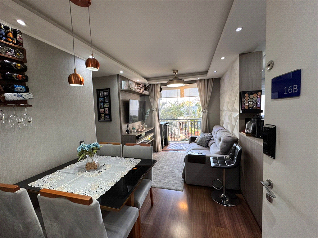 Apartamento a  venda com 02 Quartos e 01 Vaga por R$ 420.000,00