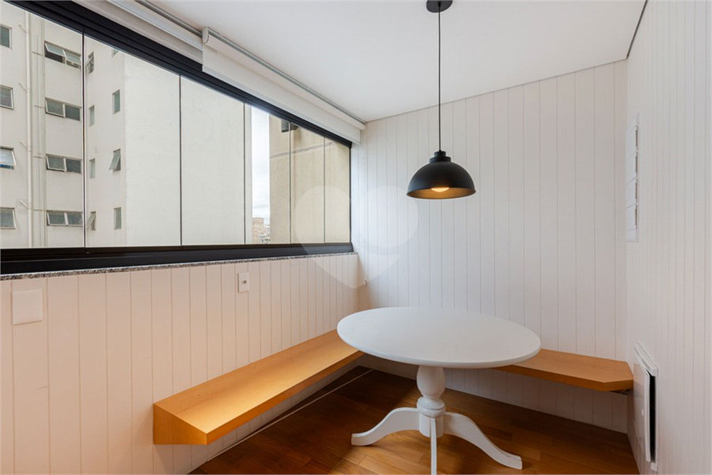 Apartamento para locação no Condomínio Mourato 111 – Pinheiros - 3 suítes e 2 vagas