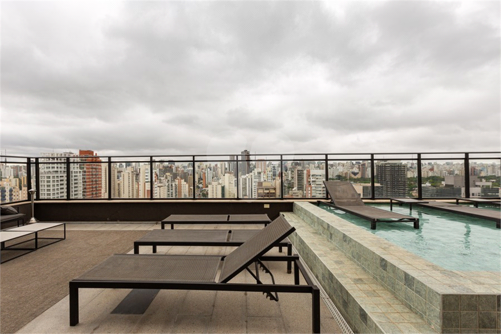 Apartamento para locação no Condomínio Mourato 111 – Pinheiros - 3 suítes e 2 vagas