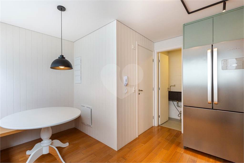 Apartamento para locação no Condomínio Mourato 111 – Pinheiros - 3 suítes e 2 vagas