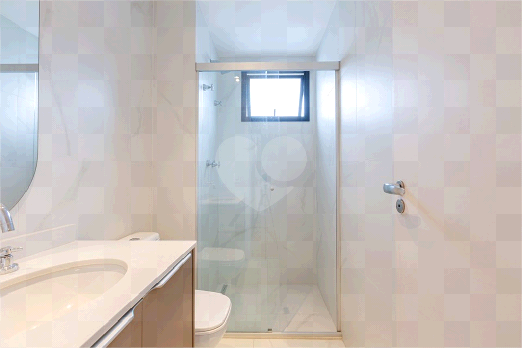 Apartamento para locação no Condomínio Mourato 111 – Pinheiros - 3 suítes e 2 vagas