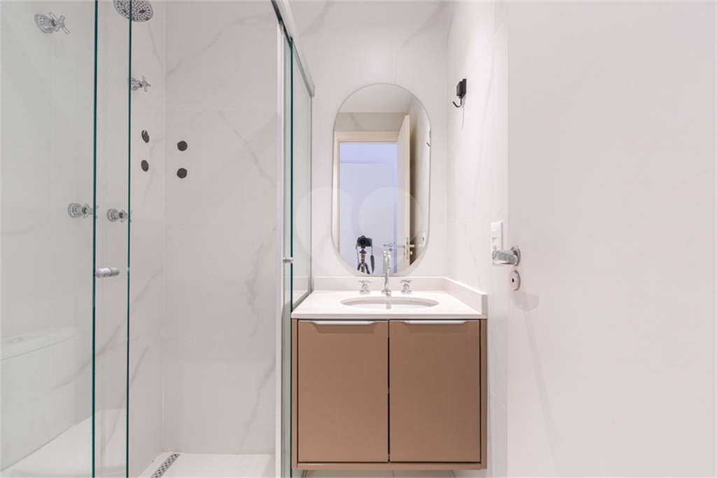 Apartamento mobiliado para locação no Condomínio Mourato 111 – Pinheiros