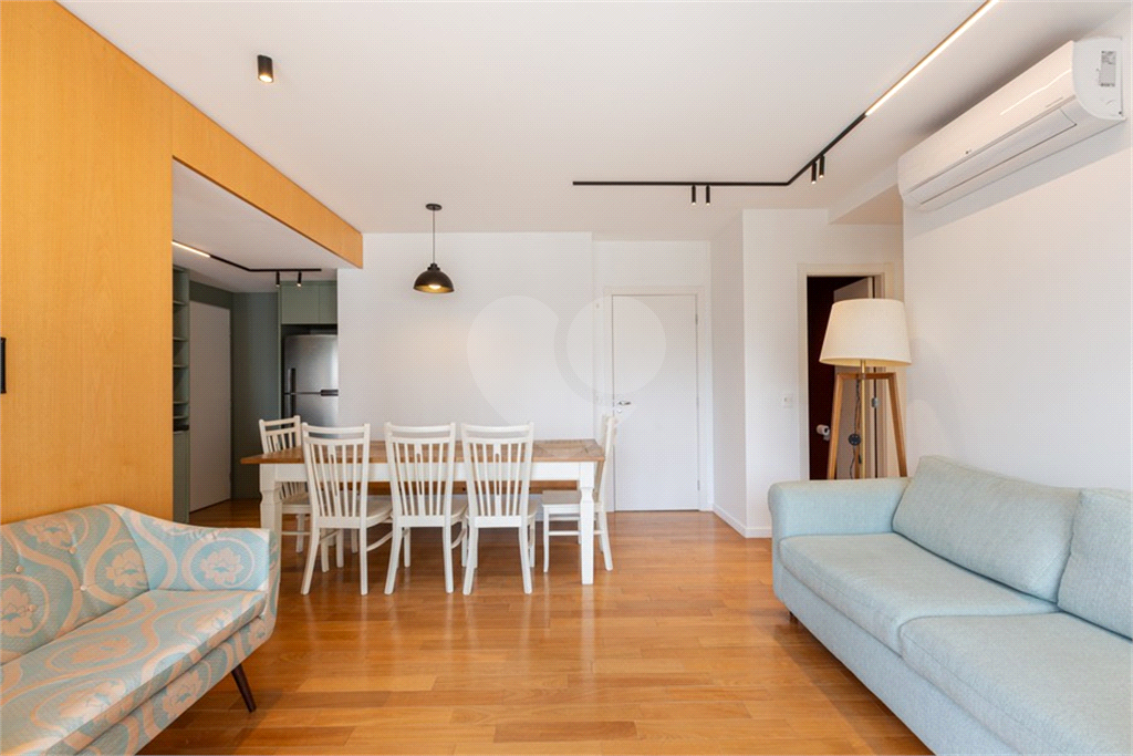 Apartamento mobiliado para locação no Condomínio Mourato 111 – Pinheiros