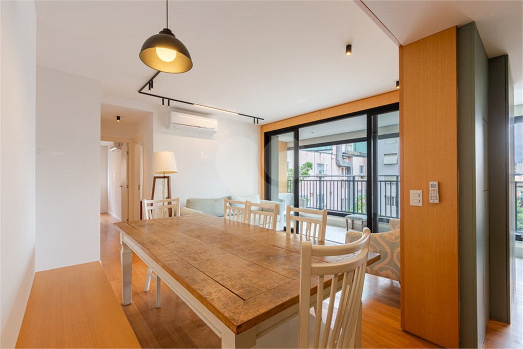 Apartamento mobiliado para locação no Condomínio Mourato 111 – Pinheiros