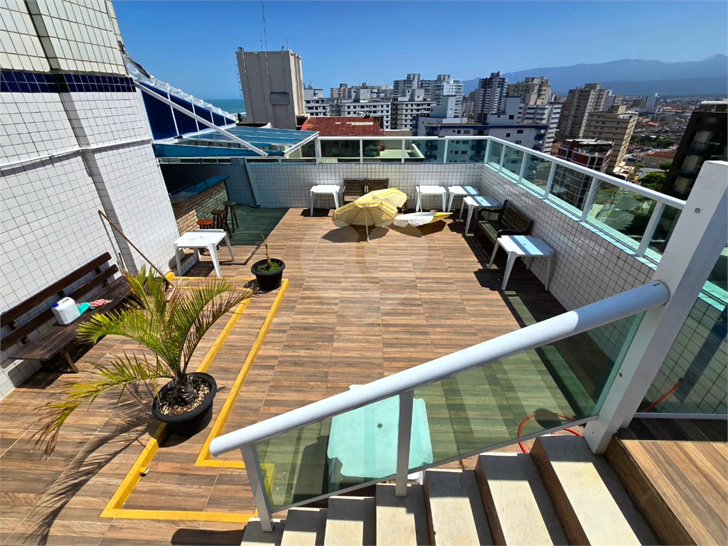 Apartamento Cobertura à venda com 2 quartos 1 vaga vista mar em Vila Tupi Praia Grande - SP 