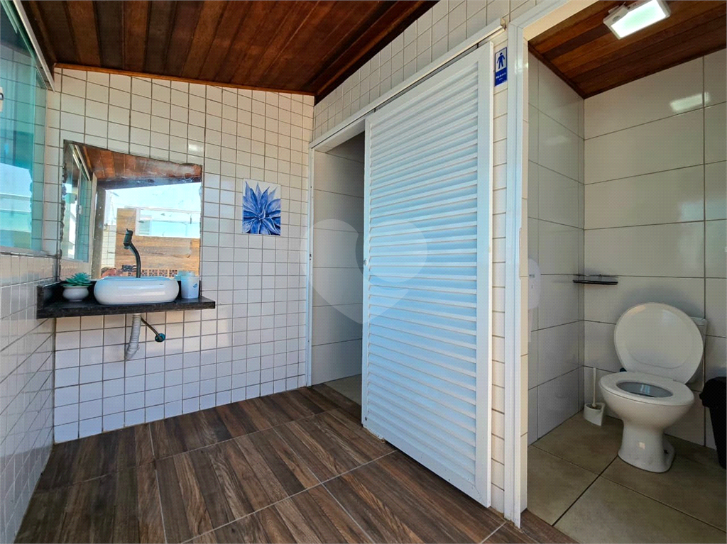 Apartamento Cobertura à venda com 2 quartos 1 vaga vista mar em Vila Tupi Praia Grande - SP 