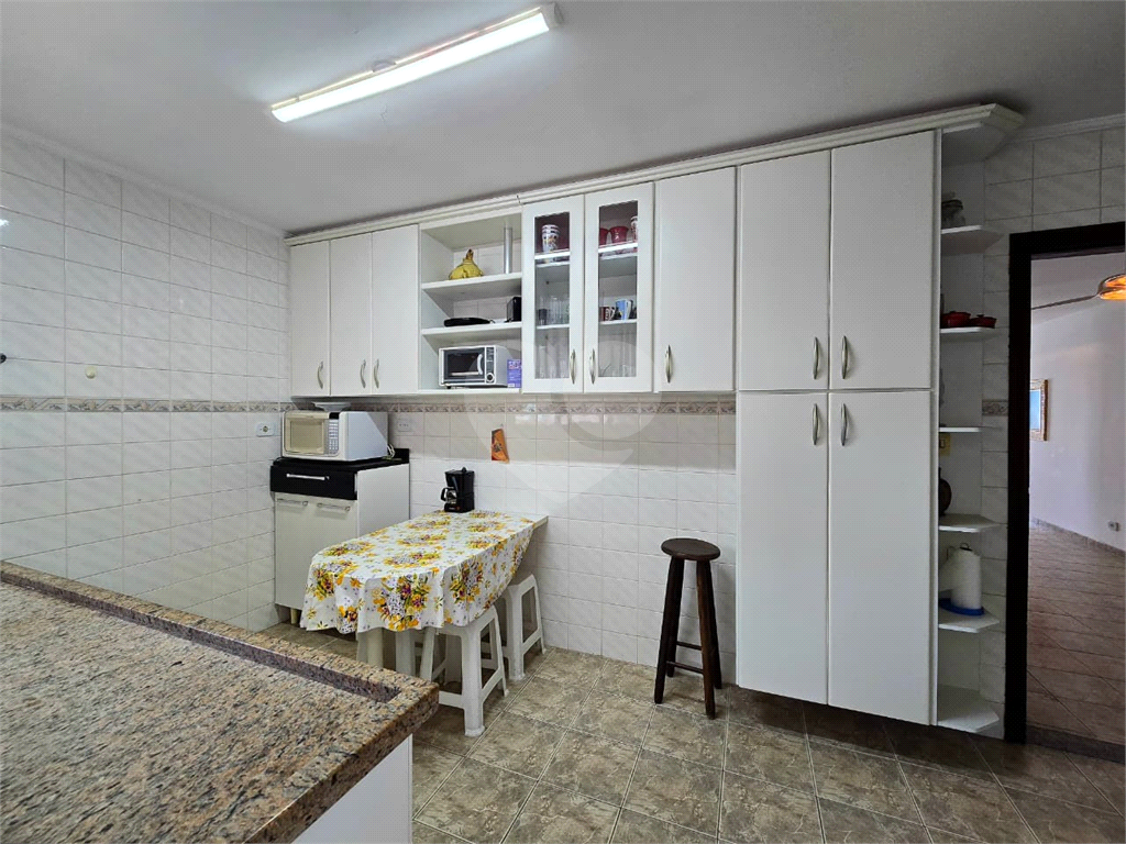 Apartamento Cobertura à venda com 2 quartos 1 vaga vista mar em Vila Tupi Praia Grande - SP 