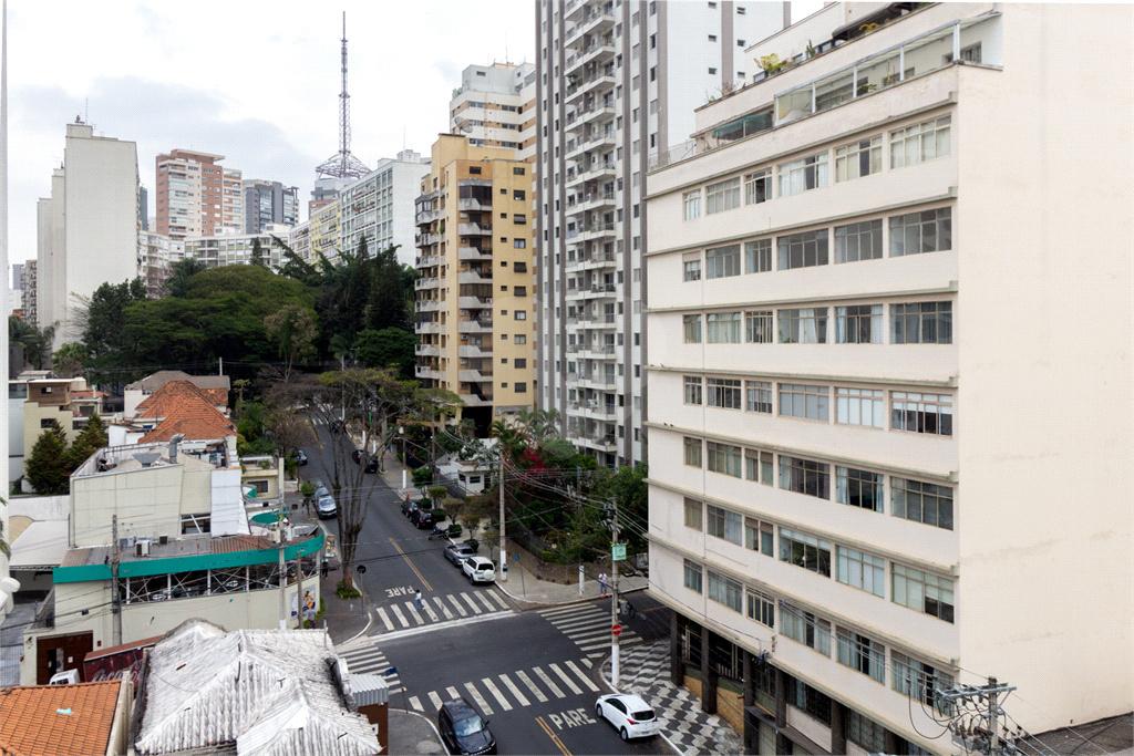 APARTAMENTO em ACLIMAÇÃO