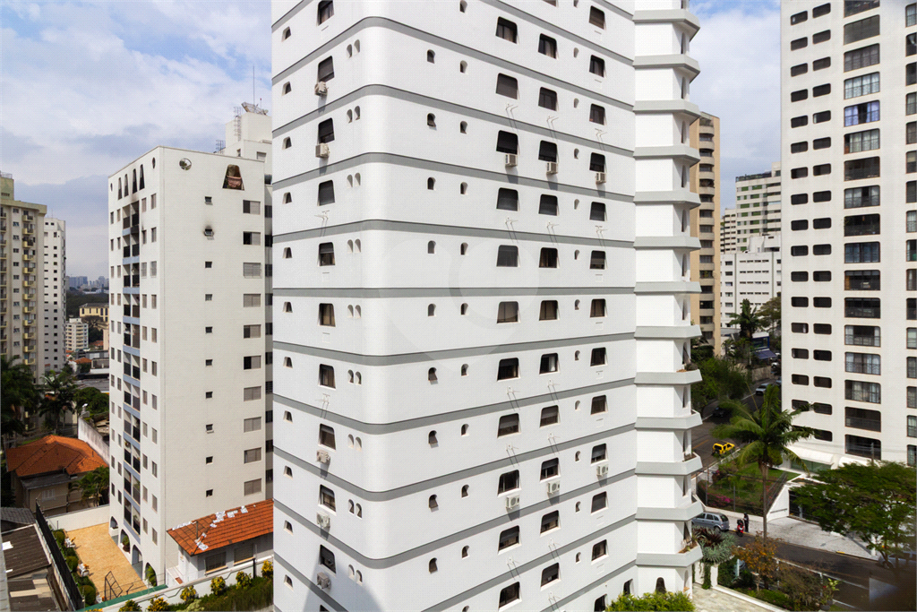 APARTAMENTO em ACLIMAÇÃO
