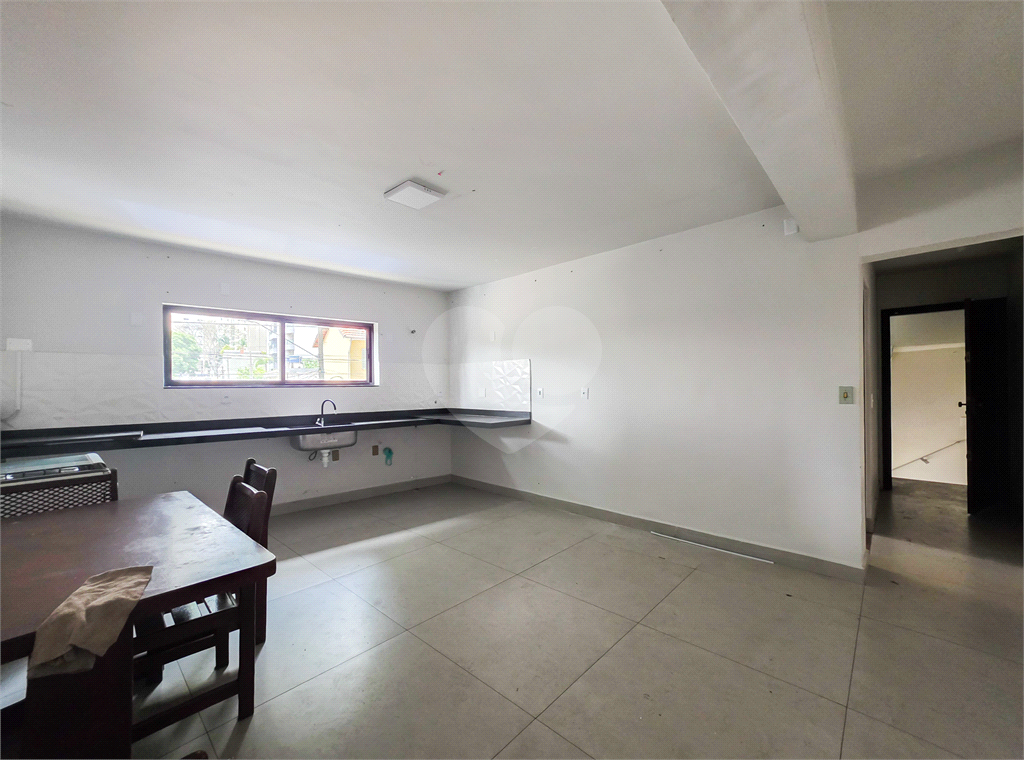 Casa - Sobrado ´- Saúde - 5 Quartos / 2 Suítes - 3 Vagas - Venda / Compra / Locação / Aluguel